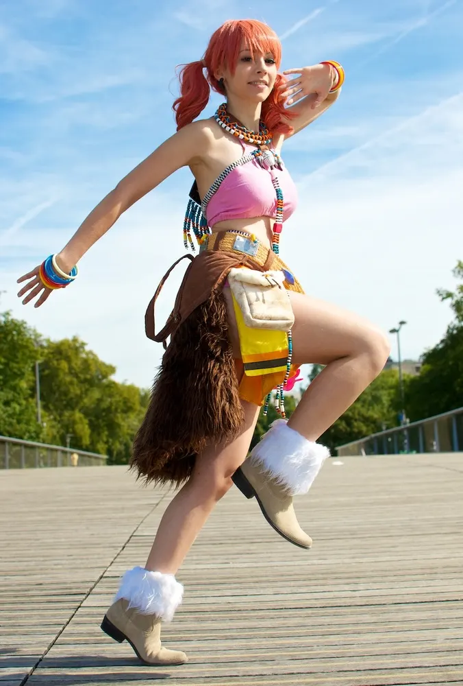Vanille in a dynamic pose, Final Fantasy XIII costume, cosplay by Ryuu Seika 2011
