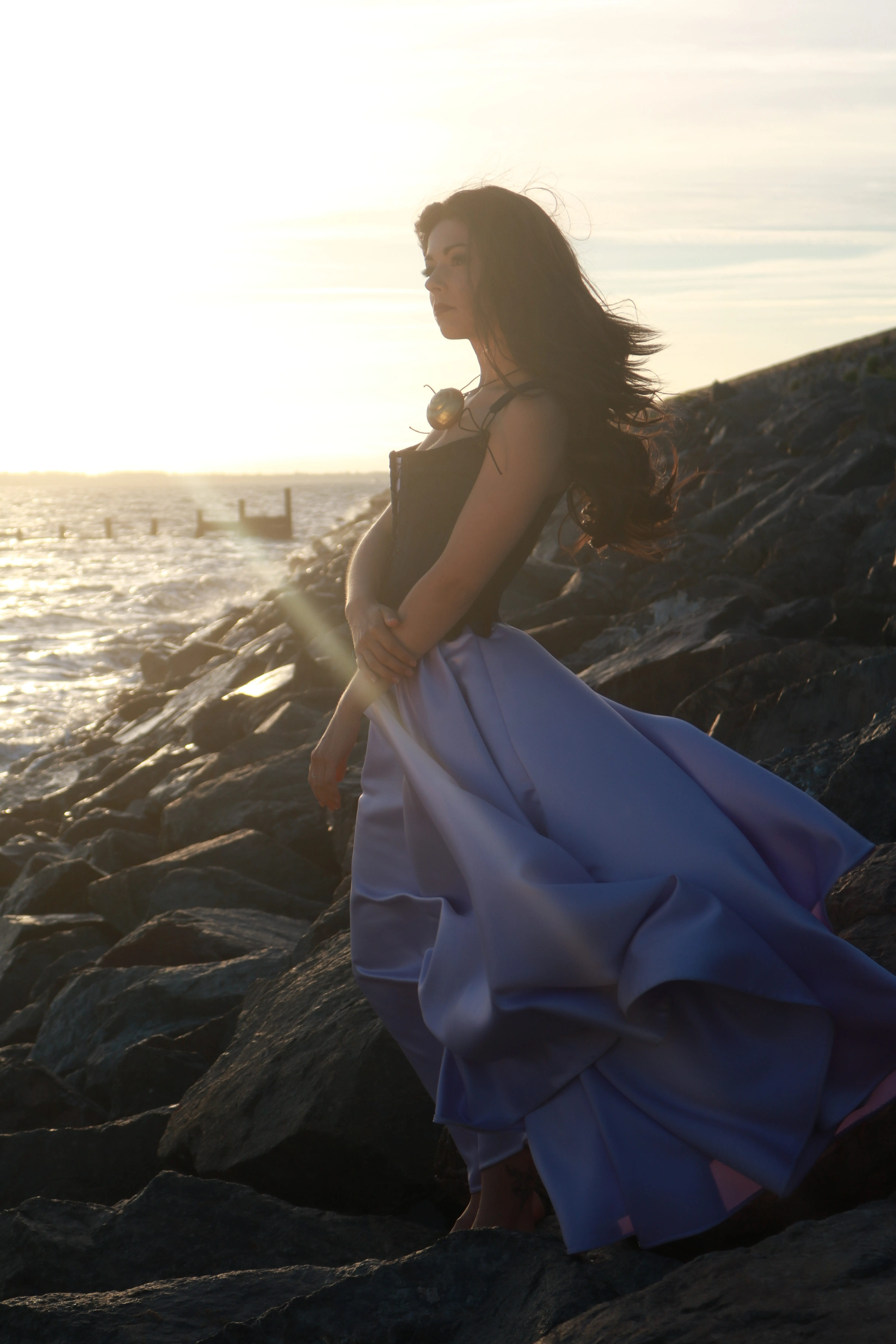 Vanessa in steel-boned navy velvet corset with raised arabesques, cosplay by Ryuu Seika