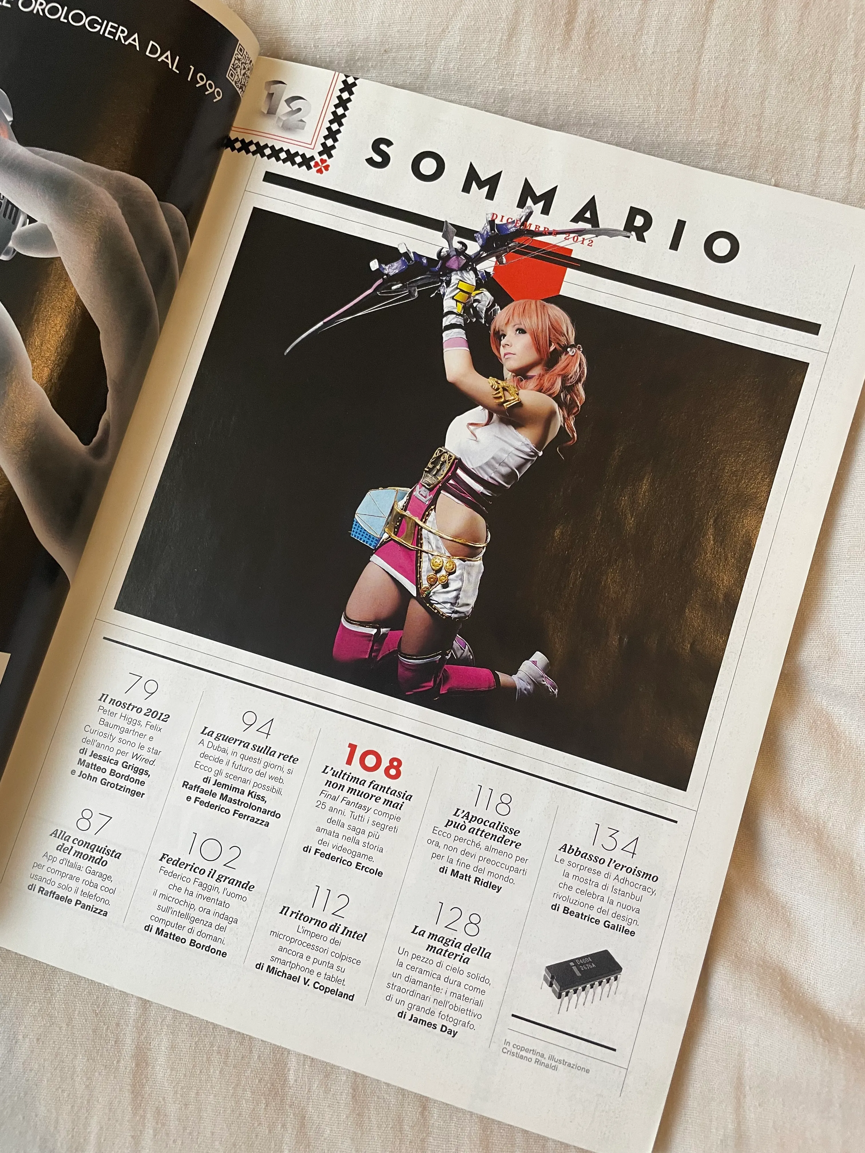 Page from Wired Italia issue 46, sommario illustrated with Ryuu Seika's Serah Farron cosplay